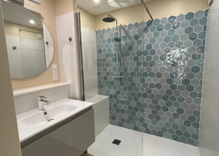 Apartamento T2 Rénové Proche Des Arènes *