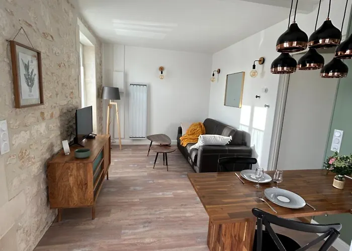 Apartamento T2 Rénové Proche Des Arènes